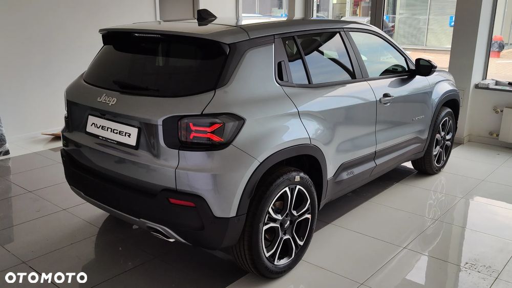 Jeep Avenger 1.2 T3 mHEV Summit FWD eDCT6 - 6