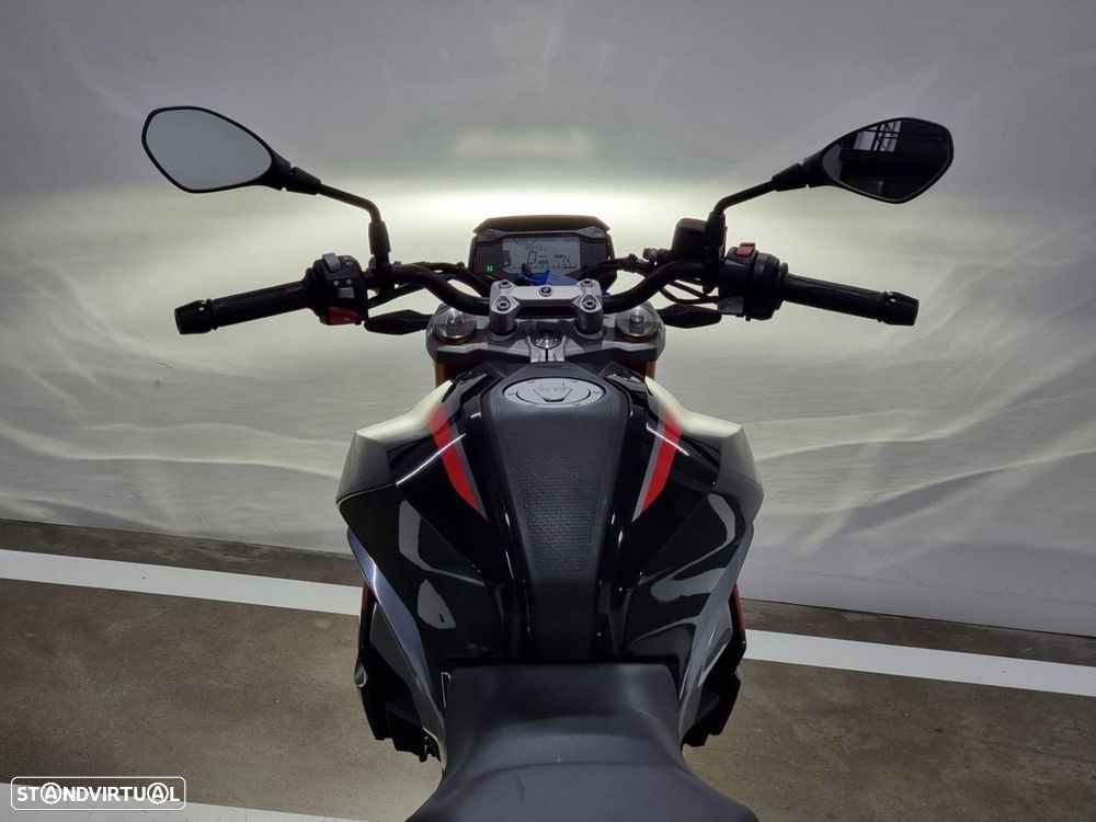 BMW G 310 R 310R Granitgrau met - 9