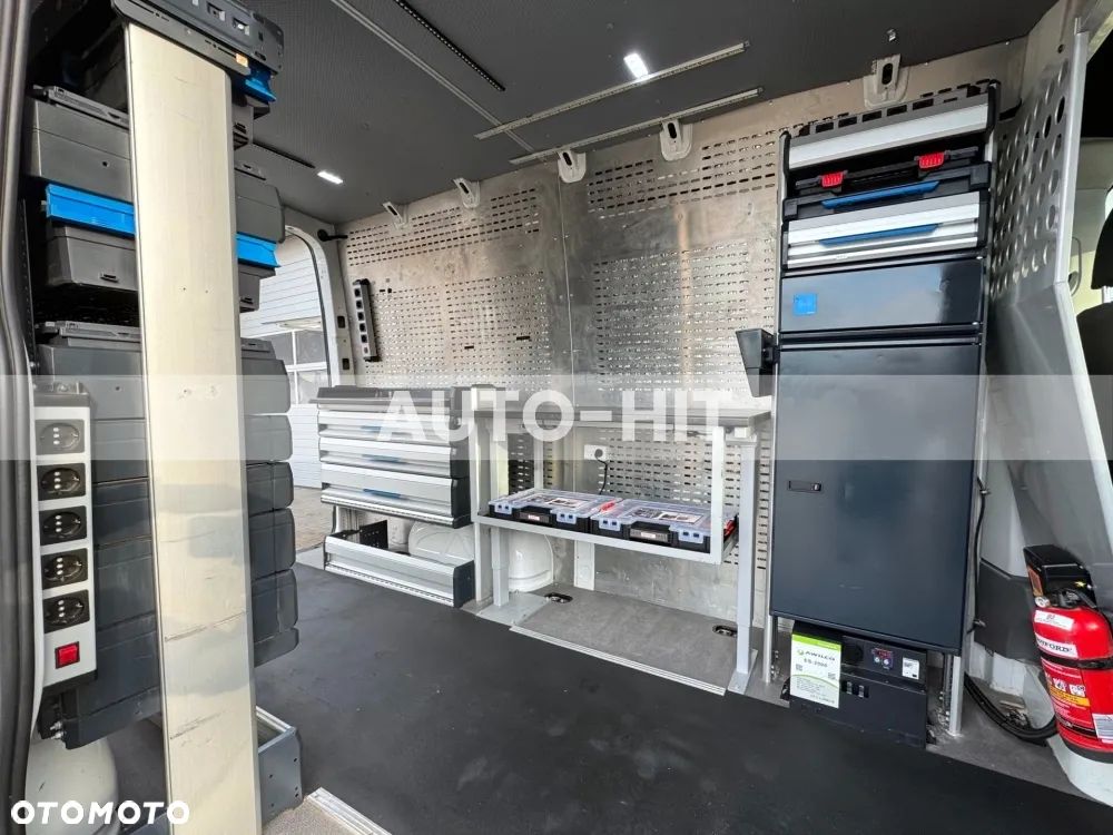 Volkswagen Crafter - 17