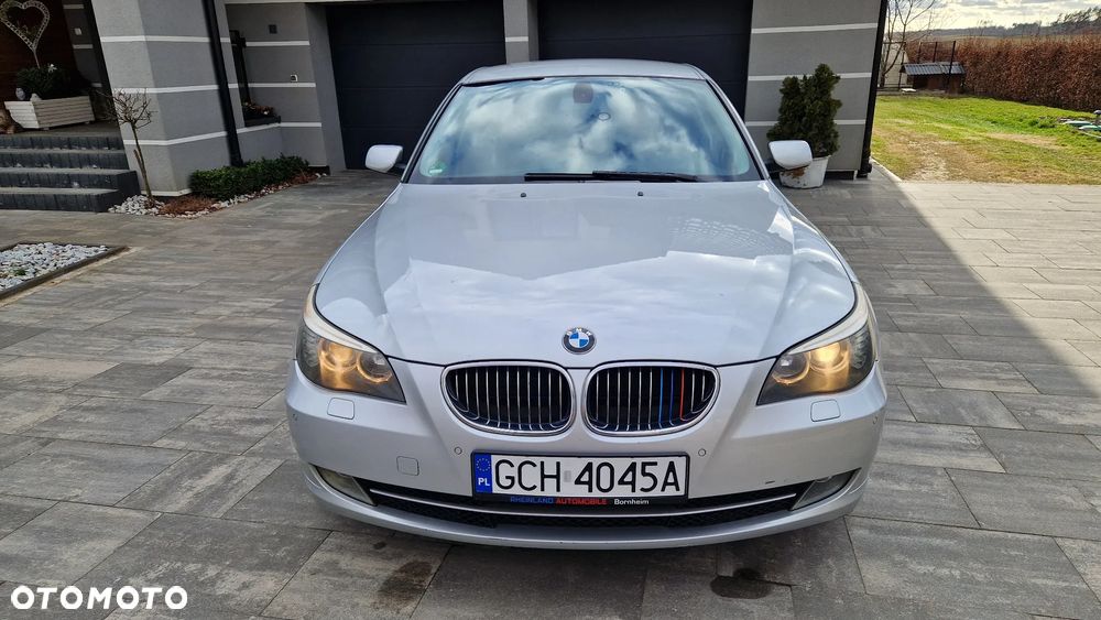 BMW Seria 5 523i - 1