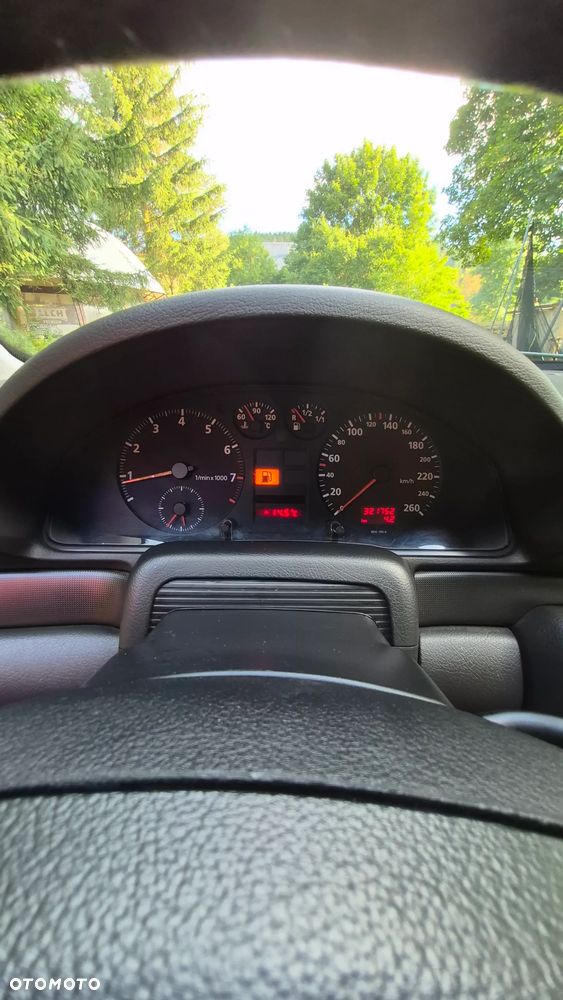 Audi A4 Avant 2.6 - 2