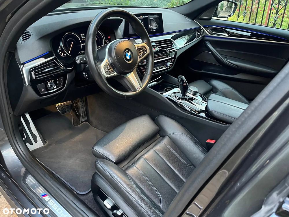 BMW Seria 5 M550d xDrive Touring - 15