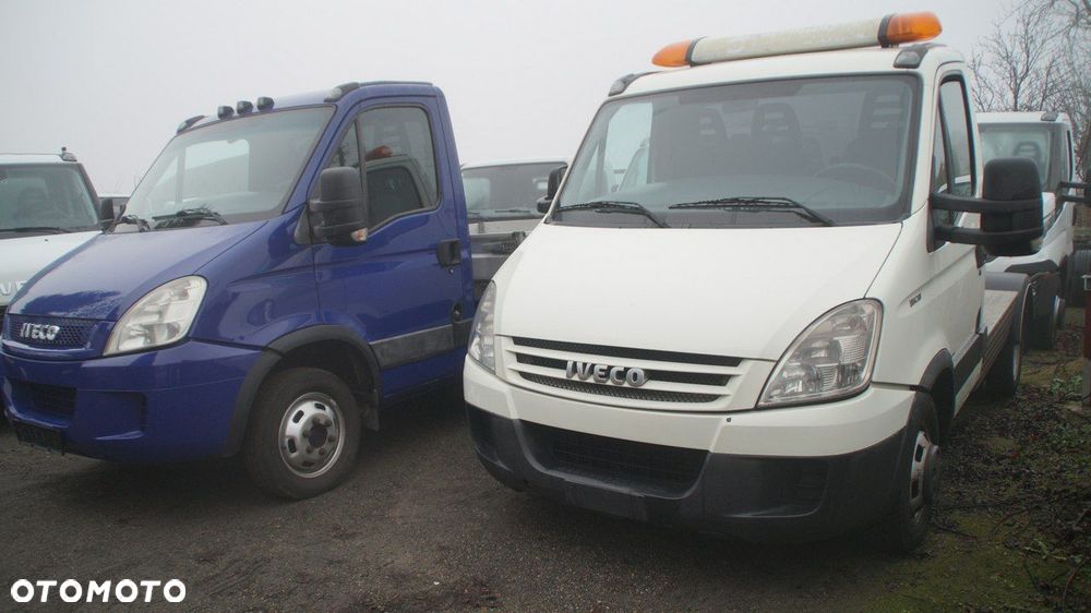 Iveco Daily 35C18 * DMC 3.5T * Ciągnik siodłowy * Mini Sattel * Kilka sztuk * Możliwy montaż Nowy kipper Producent
