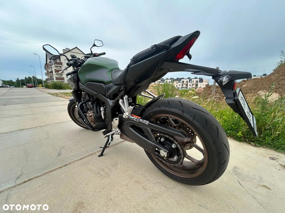 Honda CB - 4