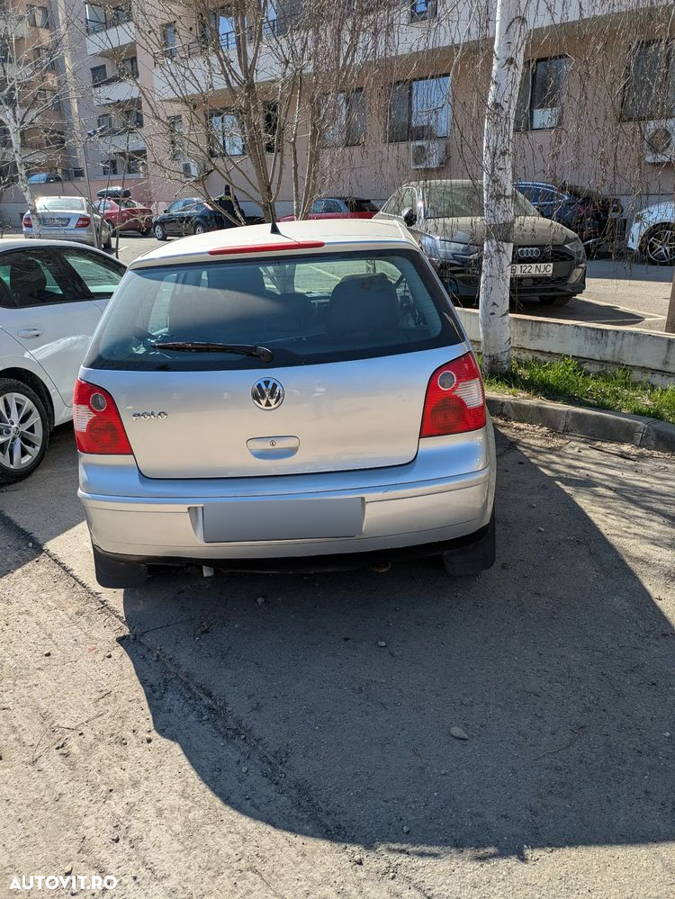 Volkswagen Polo 1.2 Basis - 2