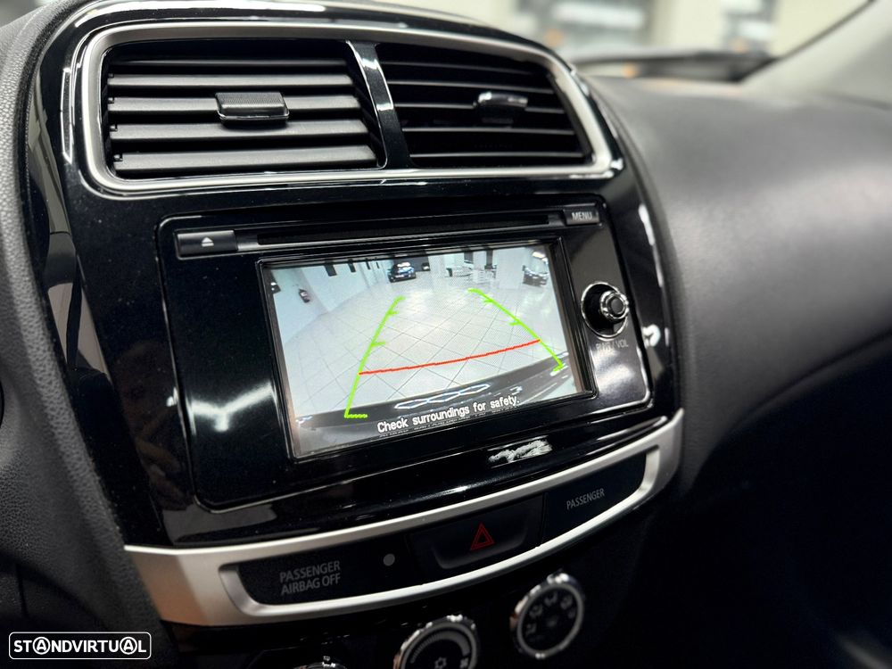 Mitsubishi ASX 1.8 DI-D Intense - 17