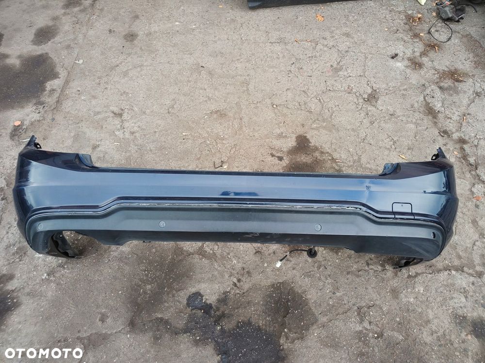 MERCEDES W204 LIFT C KLASA ZDERZAK TYLNY TYŁ AMG KOMBI 890 - 1