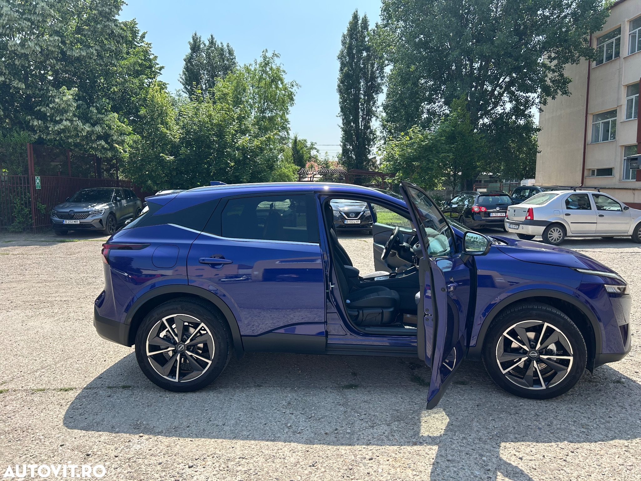 Nissan Qashqai 1.3 l 156CP X-Tronic 4WD MHEV Tekna - 3
