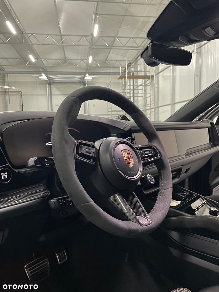 Porsche Cayenne - 19