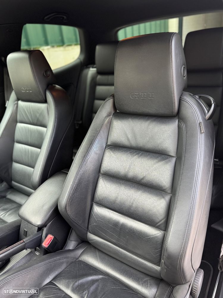 VW Golf 2.0 GTI DSG - 6