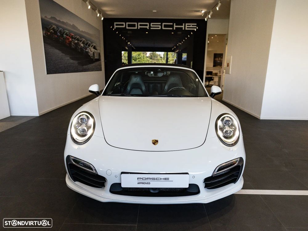 Porsche 911 (991) Turbo S Cabriolet - 10