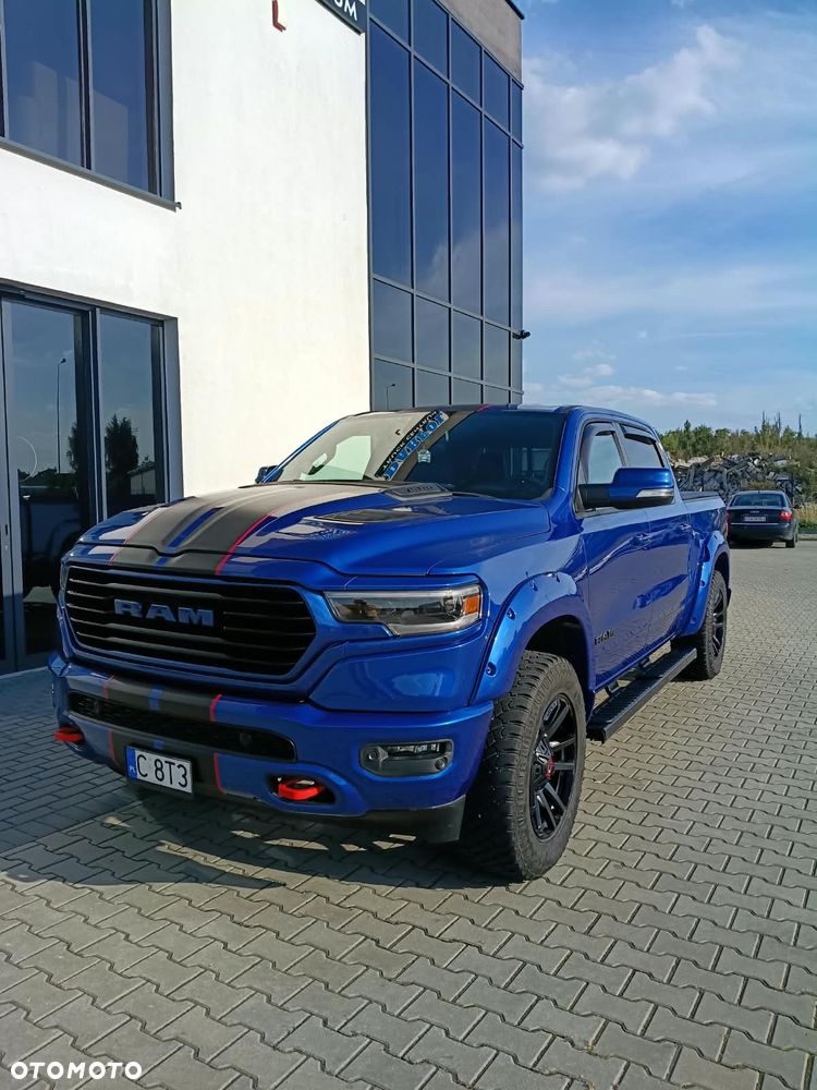 RAM 1500 Crew Cab Laramie - 2
