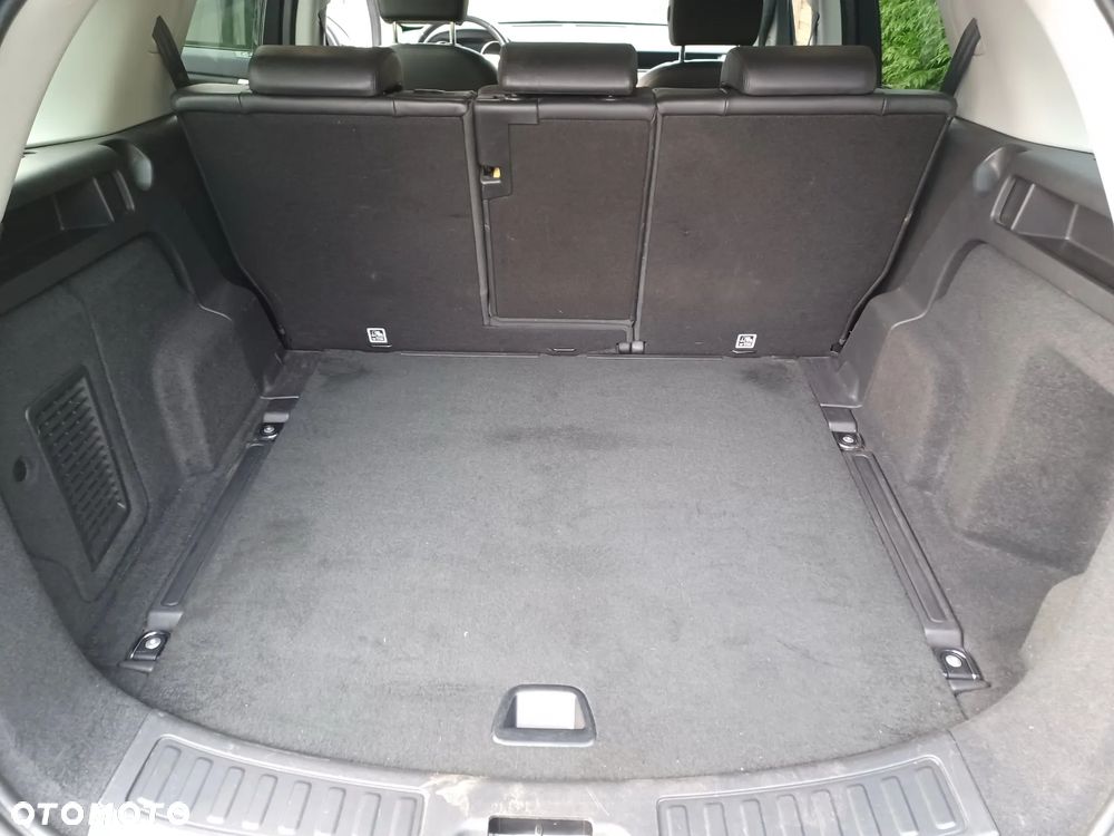 Land Rover Discovery Sport - 13