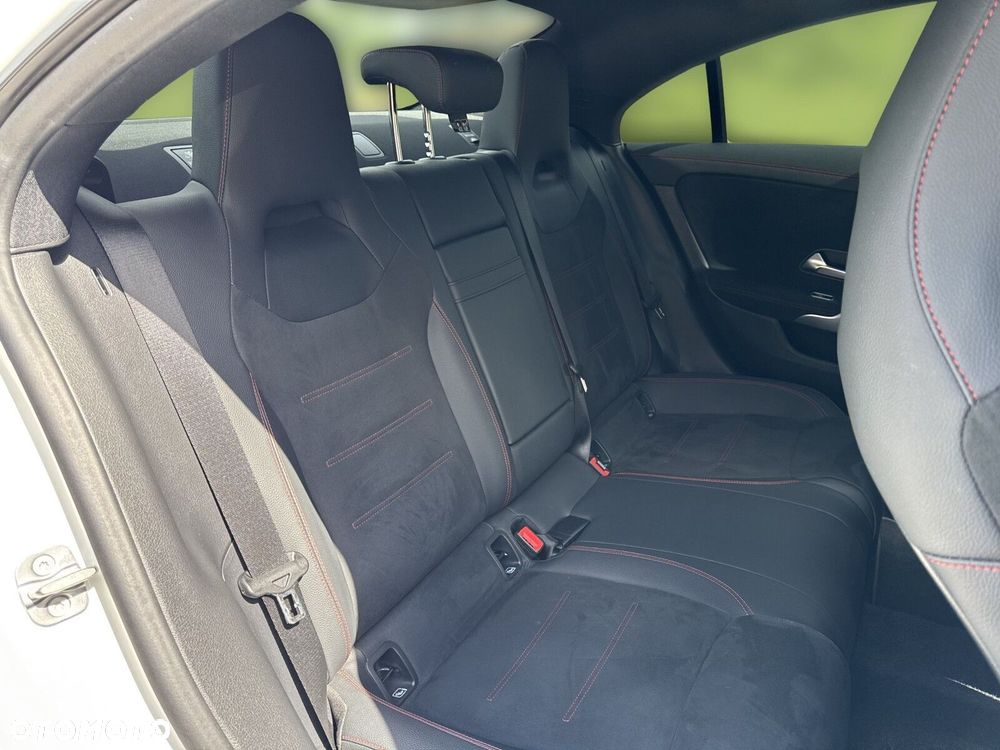 Mercedes-Benz CLA - 22