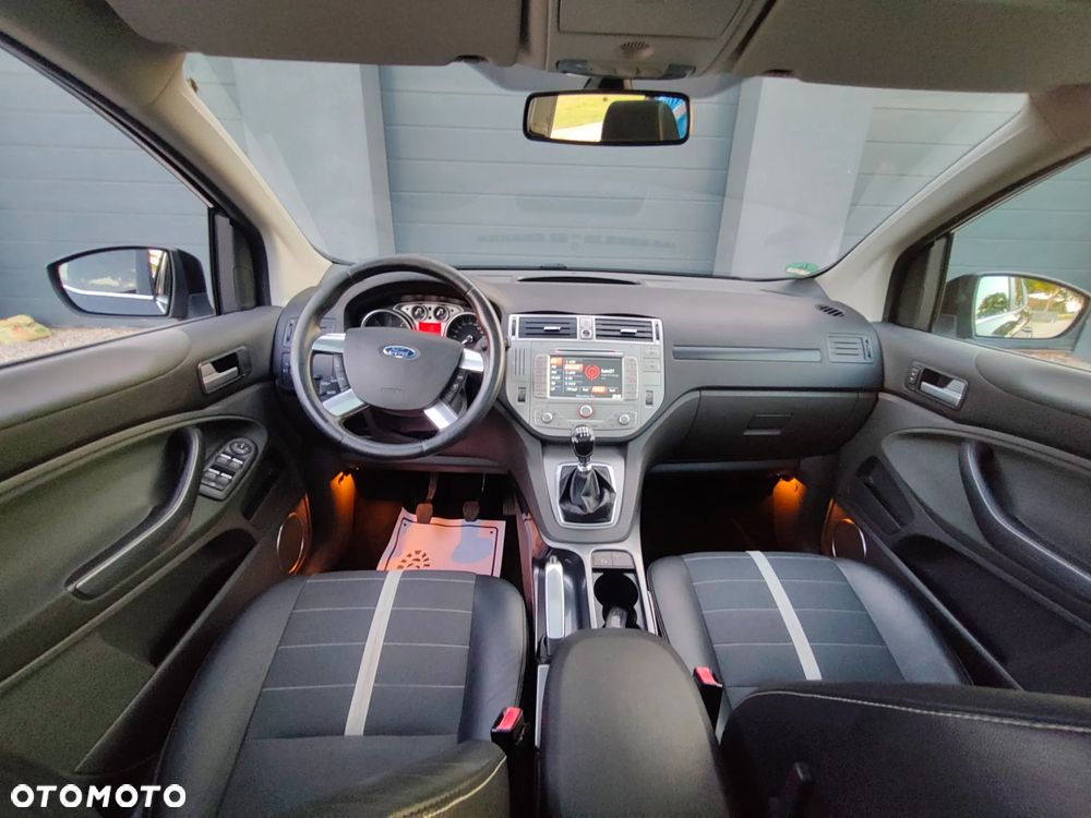 Ford Kuga - 9