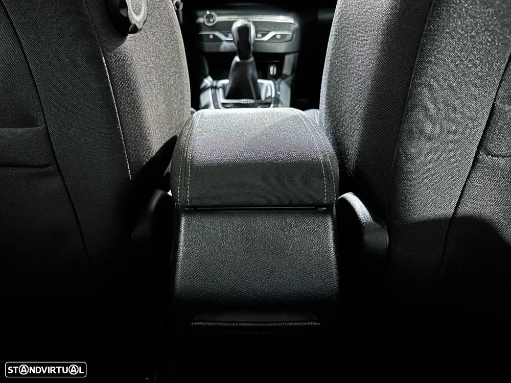 Peugeot 308 1.2 PureTech Allure - 25