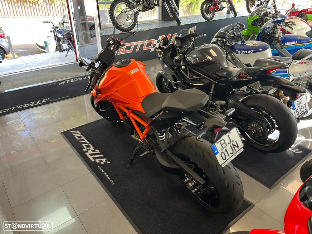 KTM 1390 Super Duke R R - 2