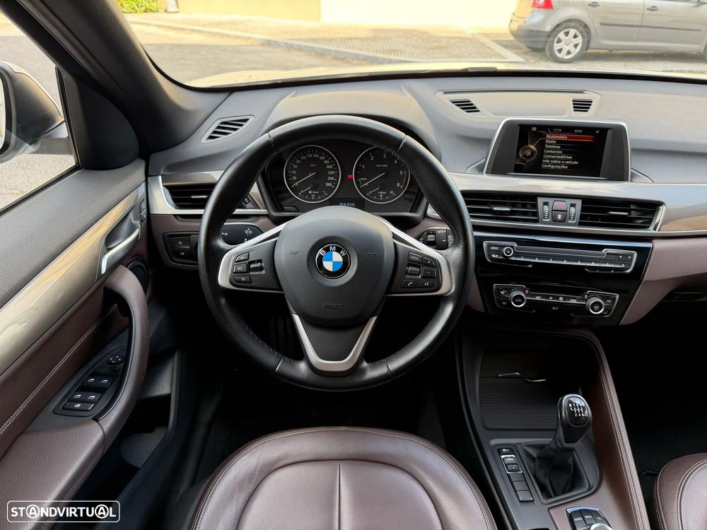 BMW X1 18 d sDrive xLine - 8
