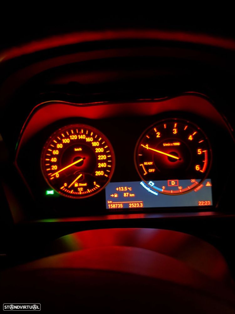 BMW 116 d Line Urban Auto - 11