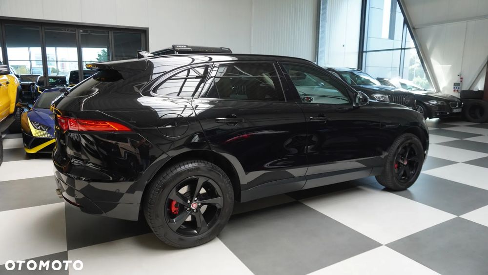 Jaguar F-Pace 2.0 i4P AWD R-Sport - 4