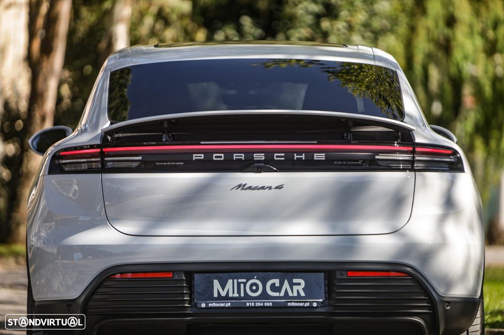 Porsche Macan Electric 4 - 19