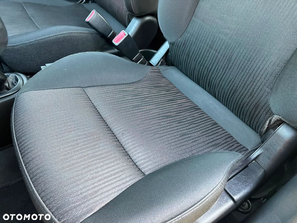 Kia Picanto - 12