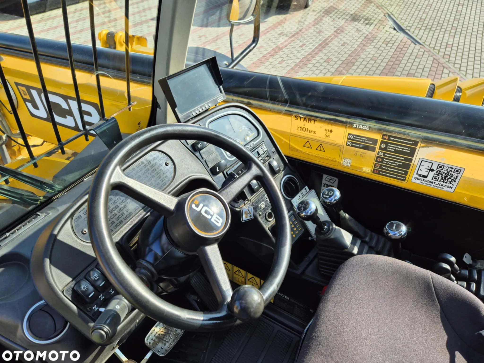 JCB 540-140 HiViz - 7
