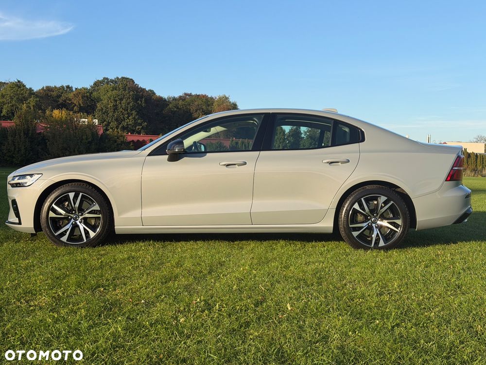Volvo S60 B5 B Ultimate Dark - 19