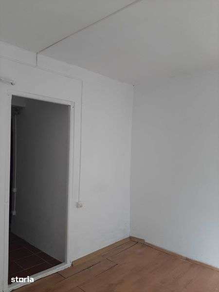 Garsoniera 20 mp, direct proprietar str Lotrului — fotografia 3