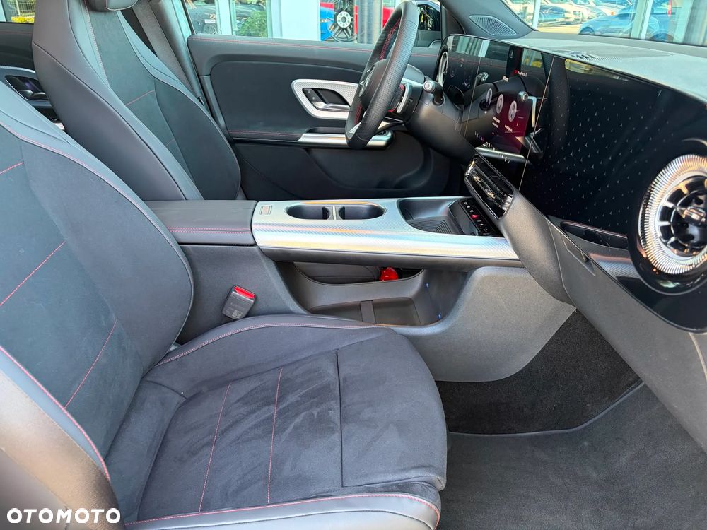Mercedes-Benz GLB 250+ EQ 85kWh - 20