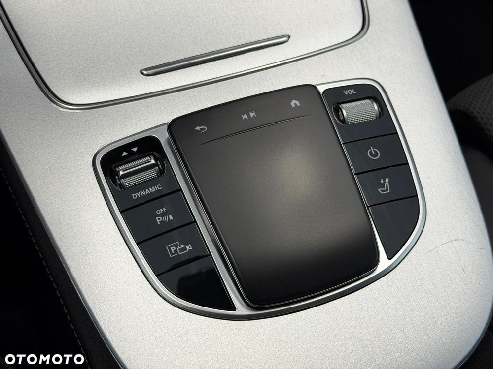 Mercedes-Benz Klasa E 300 de Avantgarde - 23