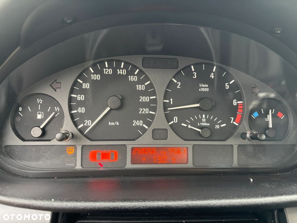 BMW Seria 3 316i - 6