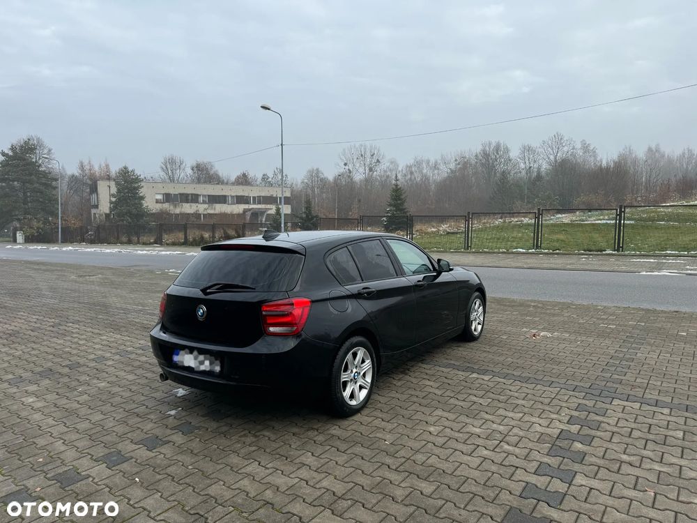 BMW Seria 1 116d DPF - 5