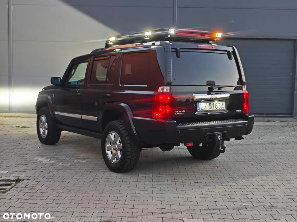 Jeep Commander 5.7 V8 Limited - 23
