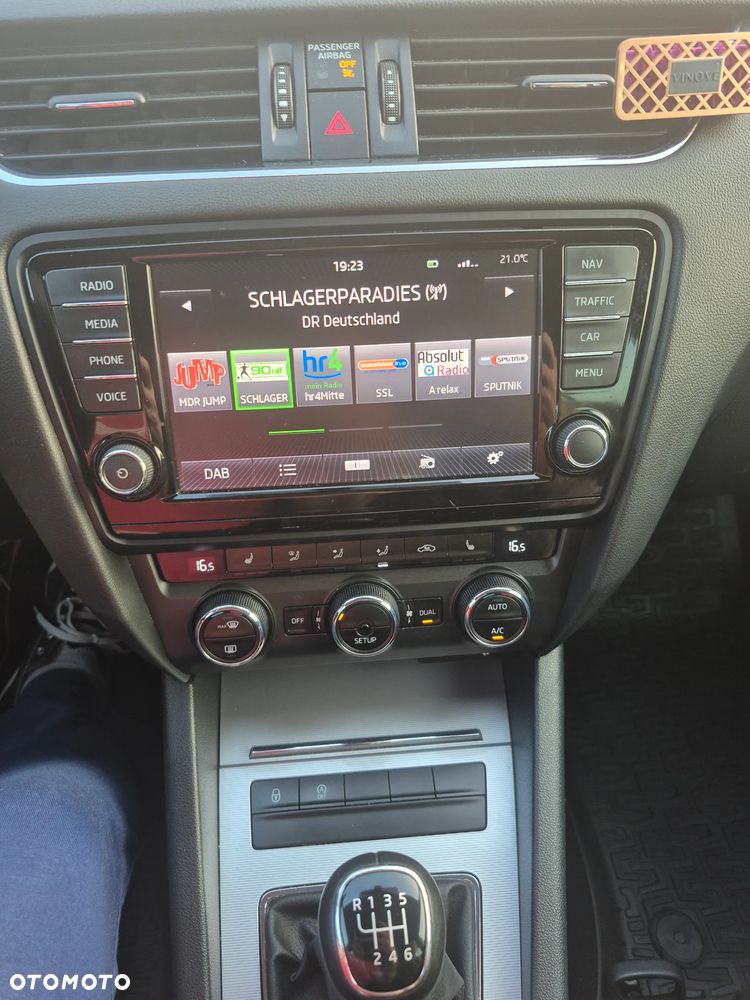Skoda Octavia 2.0 TDI Elegance - 30