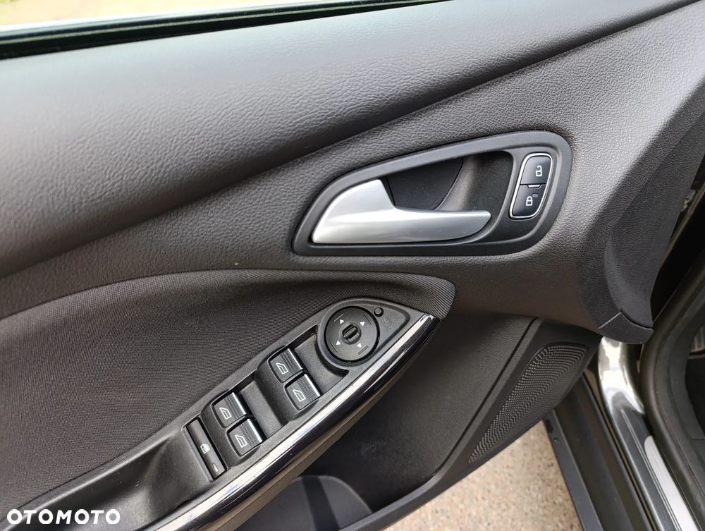 Ford Focus 1.5 EcoBoost Start-Stopp-System Titanium - 30