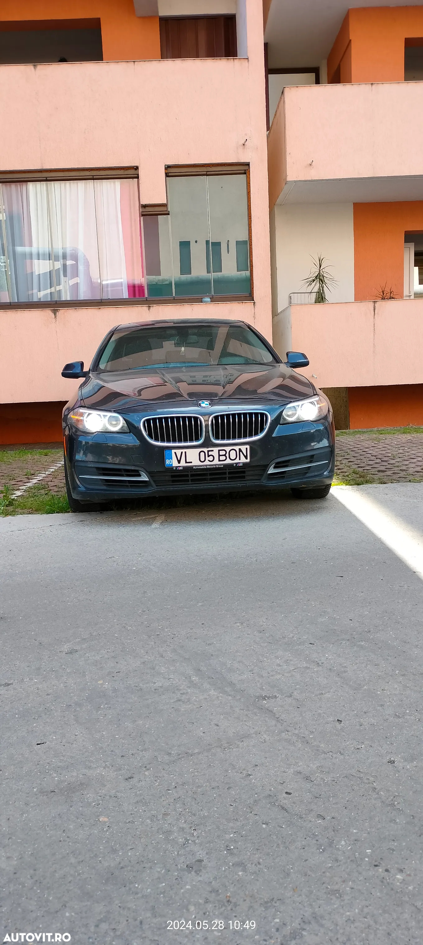 BMW Seria 5 528i xDrive Touring Aut. Modern Line - 2
