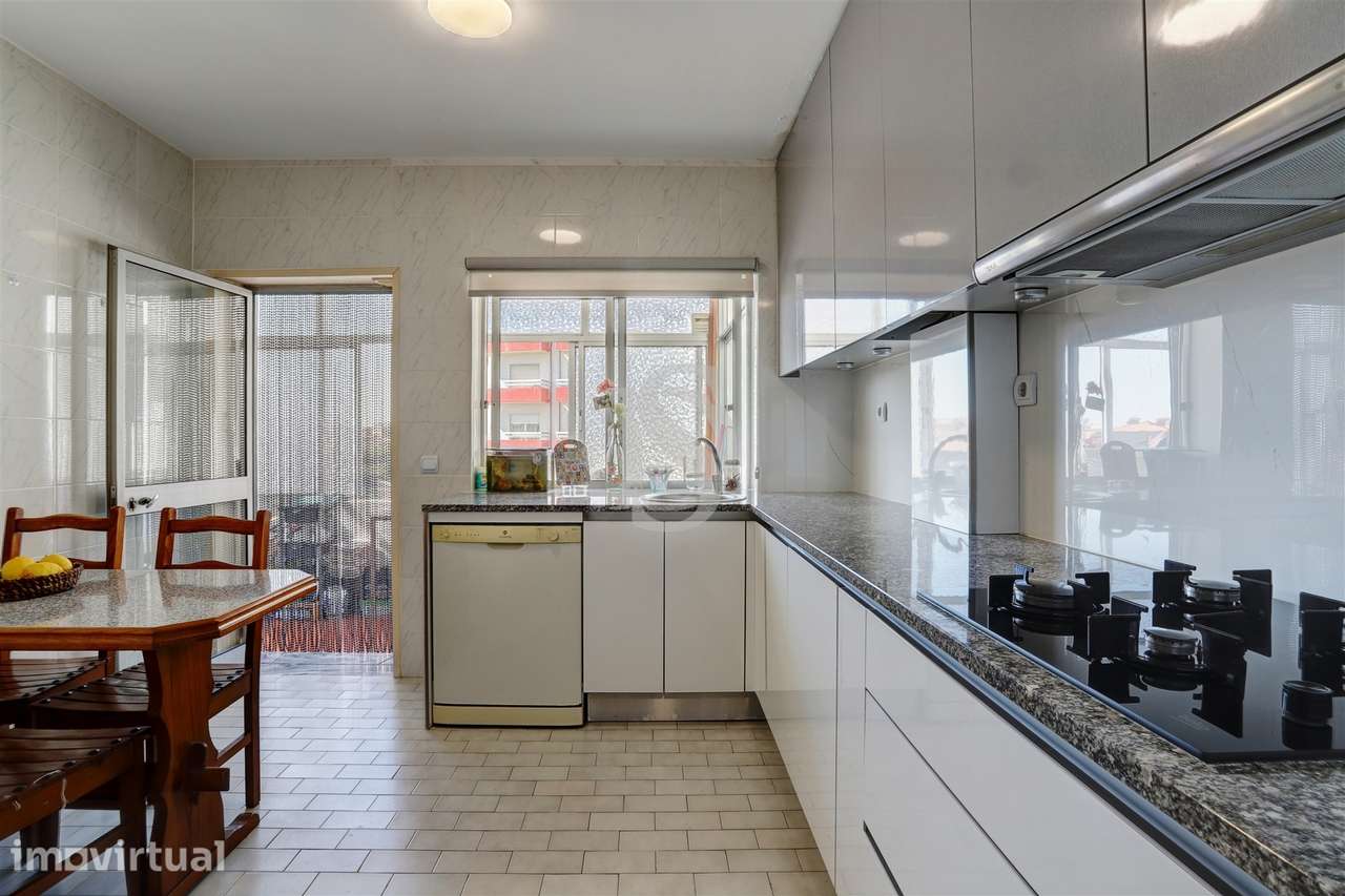Apartamento T3 a 400m da praia - Grande imagem: 2/34