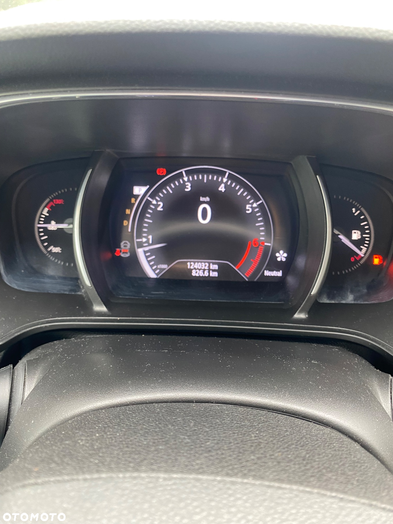 Renault Megane ENERGY TCe 165 EDC BOSE EDITION - 11