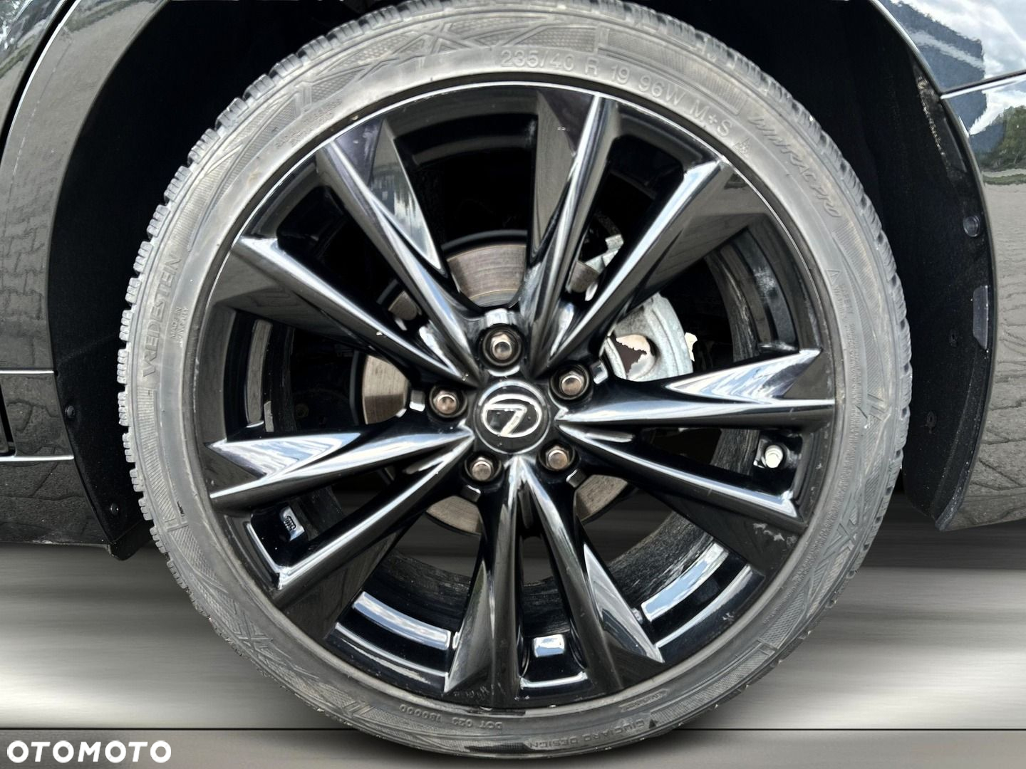 Lexus ES - 22