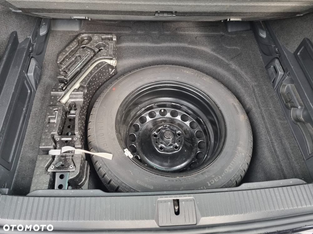 Volkswagen Passat Variant 2.0 TDI (BlueMotion Technology) Comfortline - 13