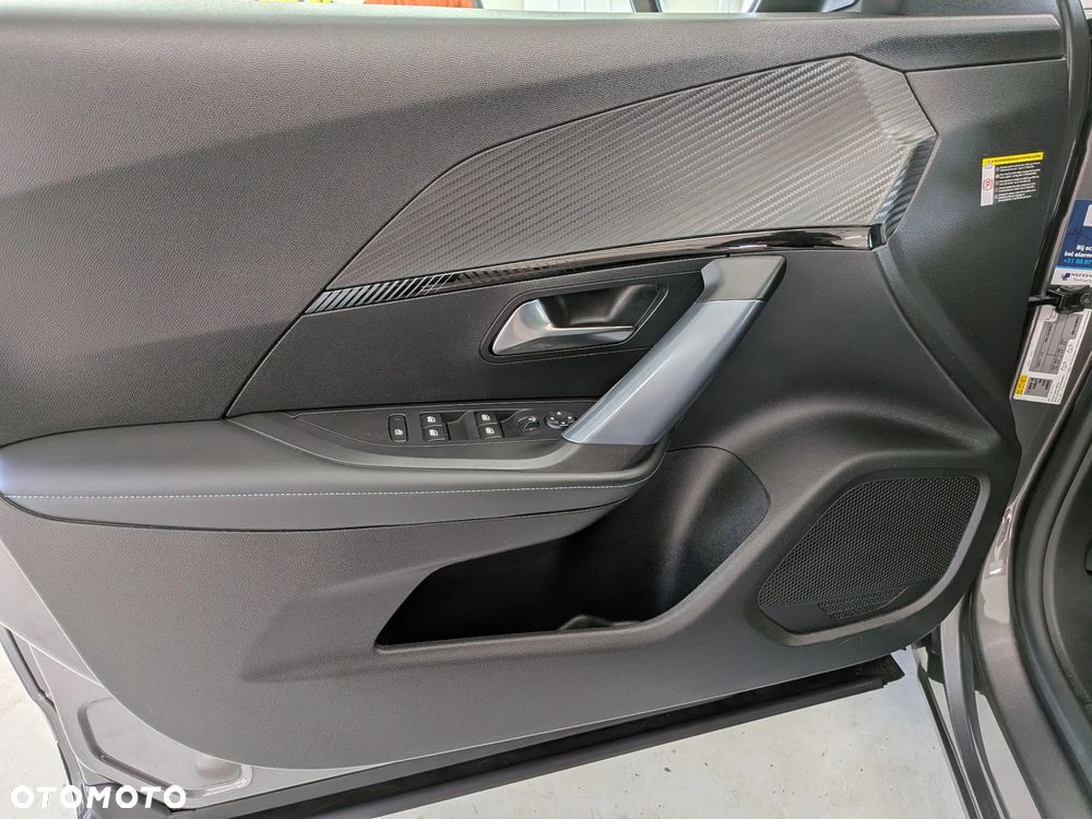 Peugeot 2008 1.5 BlueHDi Allure S&S EAT8 - 15