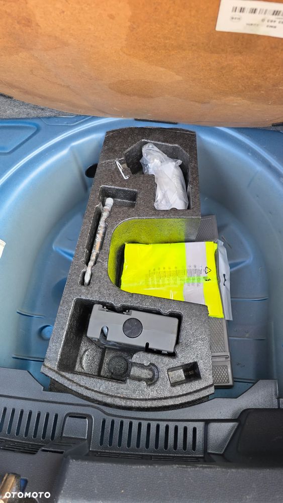 Seat Ibiza 1.4 16V SUN - 28