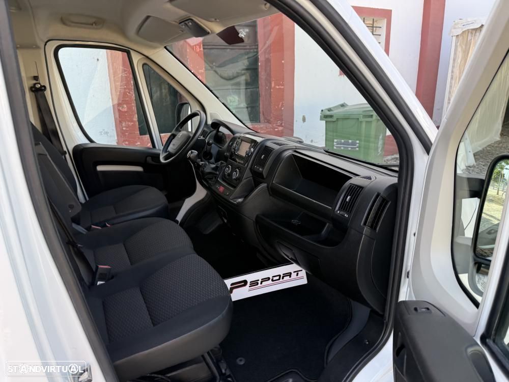 Peugeot Boxer 2.2 BlueHDi 335 L2H2  Premium - 18