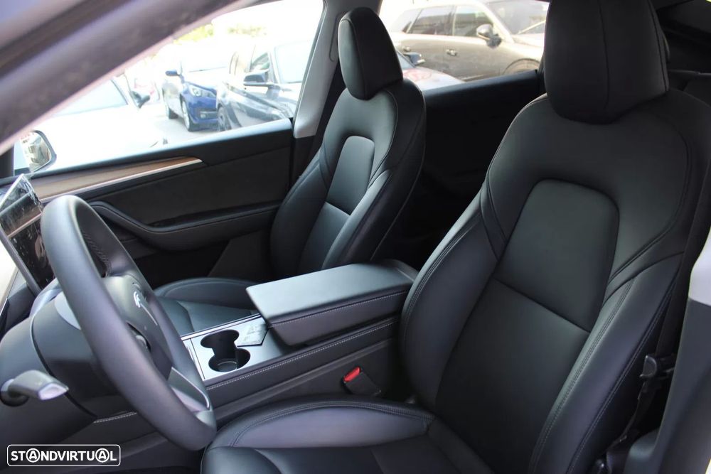 Tesla Model Y Standard - 26