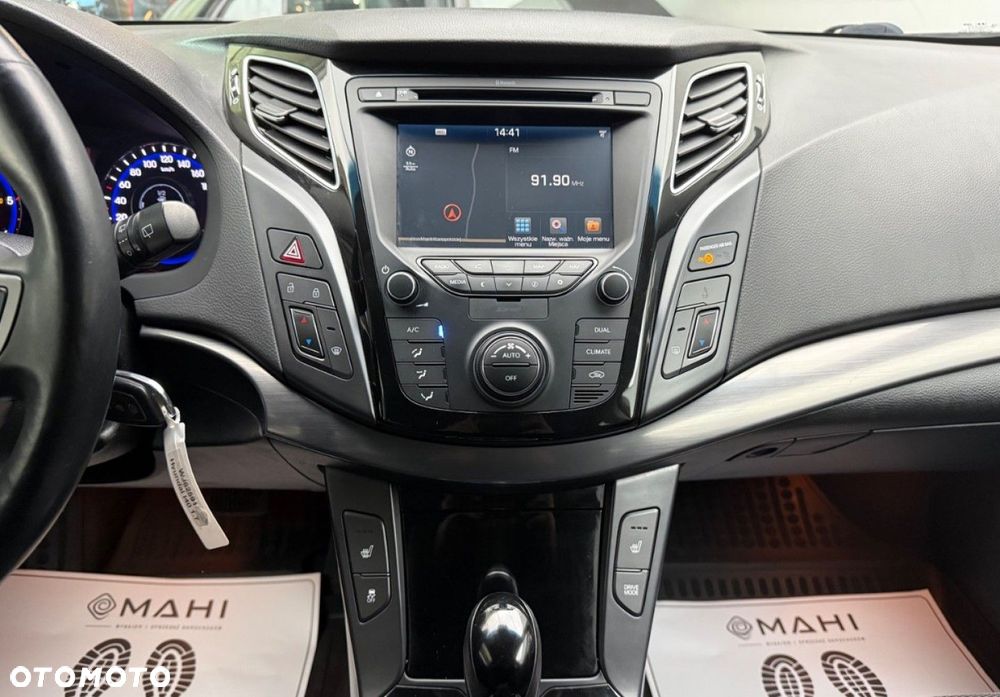 Hyundai i40 Kombi blue 1.7 CRDi DCT Premium - 21