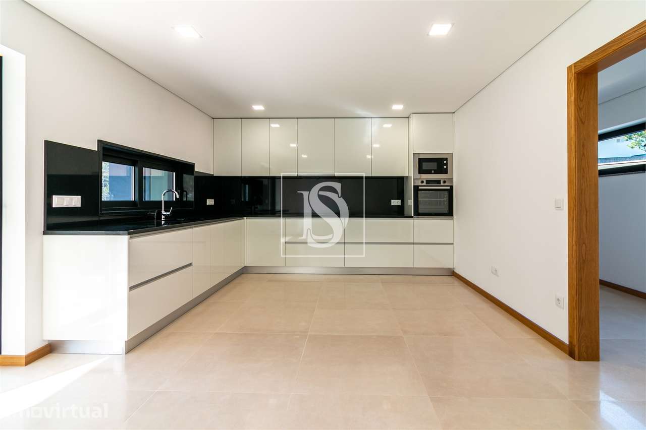 Moradia Isolada T2+1 Venda em Aldreu,Barcelos - Grande imagem: 2/34