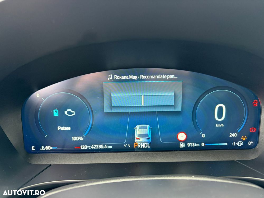 Ford Kuga 2.5 Duratec FWD FHEV Titanium - 9