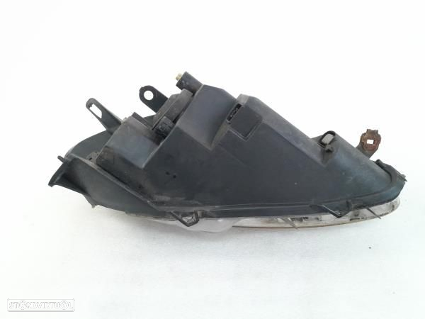 Farolim Esq Fiat Punto Van (199_) - 3