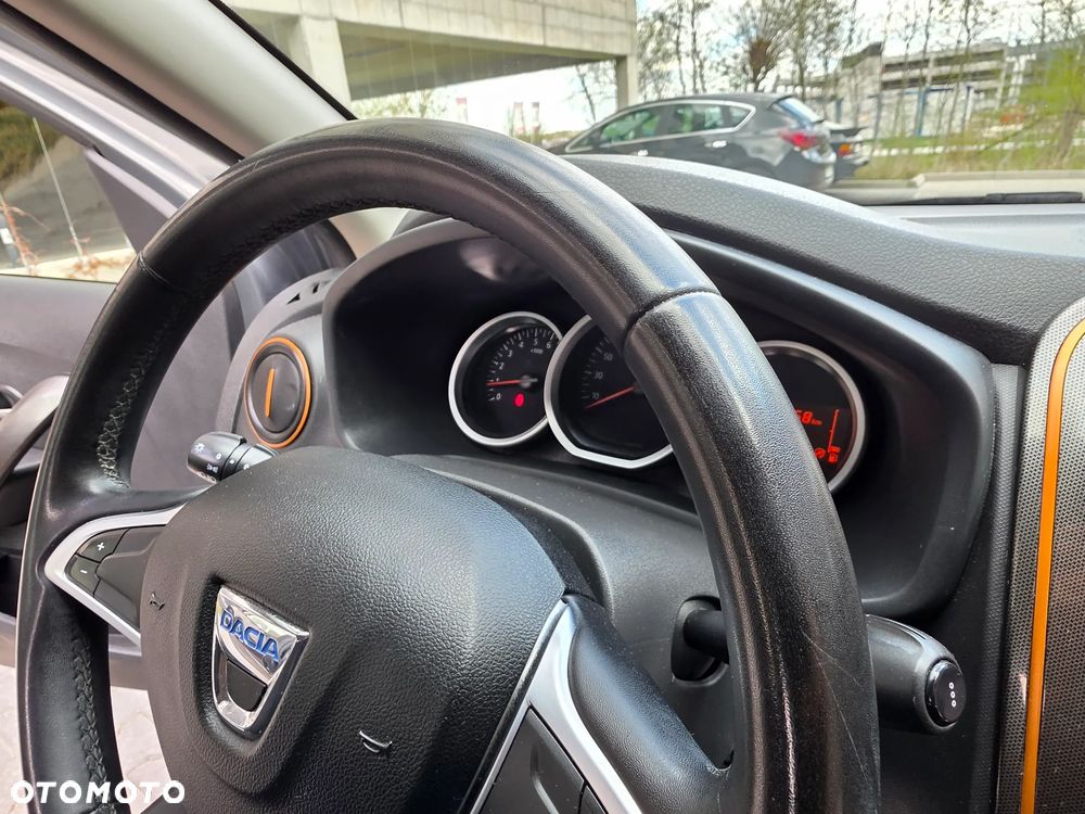 Dacia Logan TCe 90 S&S Stepway Celebration - 19